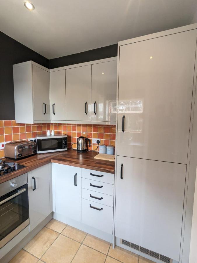 Stylish Modern Apartment, Free Secure Parking Allesley Luaran gambar