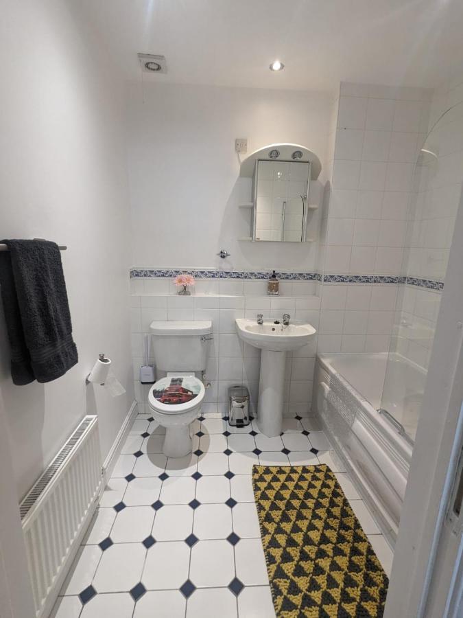 Stylish Modern Apartment, Free Secure Parking Allesley Luaran gambar